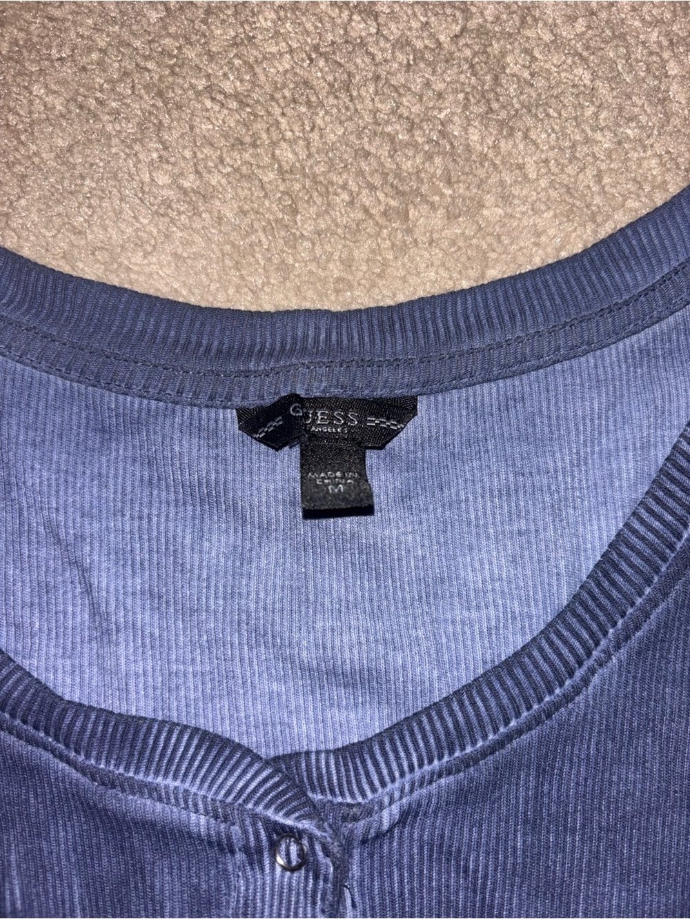GUESS Navy Logo Ribbed Crop Top - Picture 2 of 2